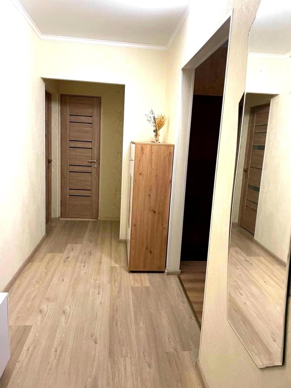 Автовокзал Apartment Rivne Bagian luar foto