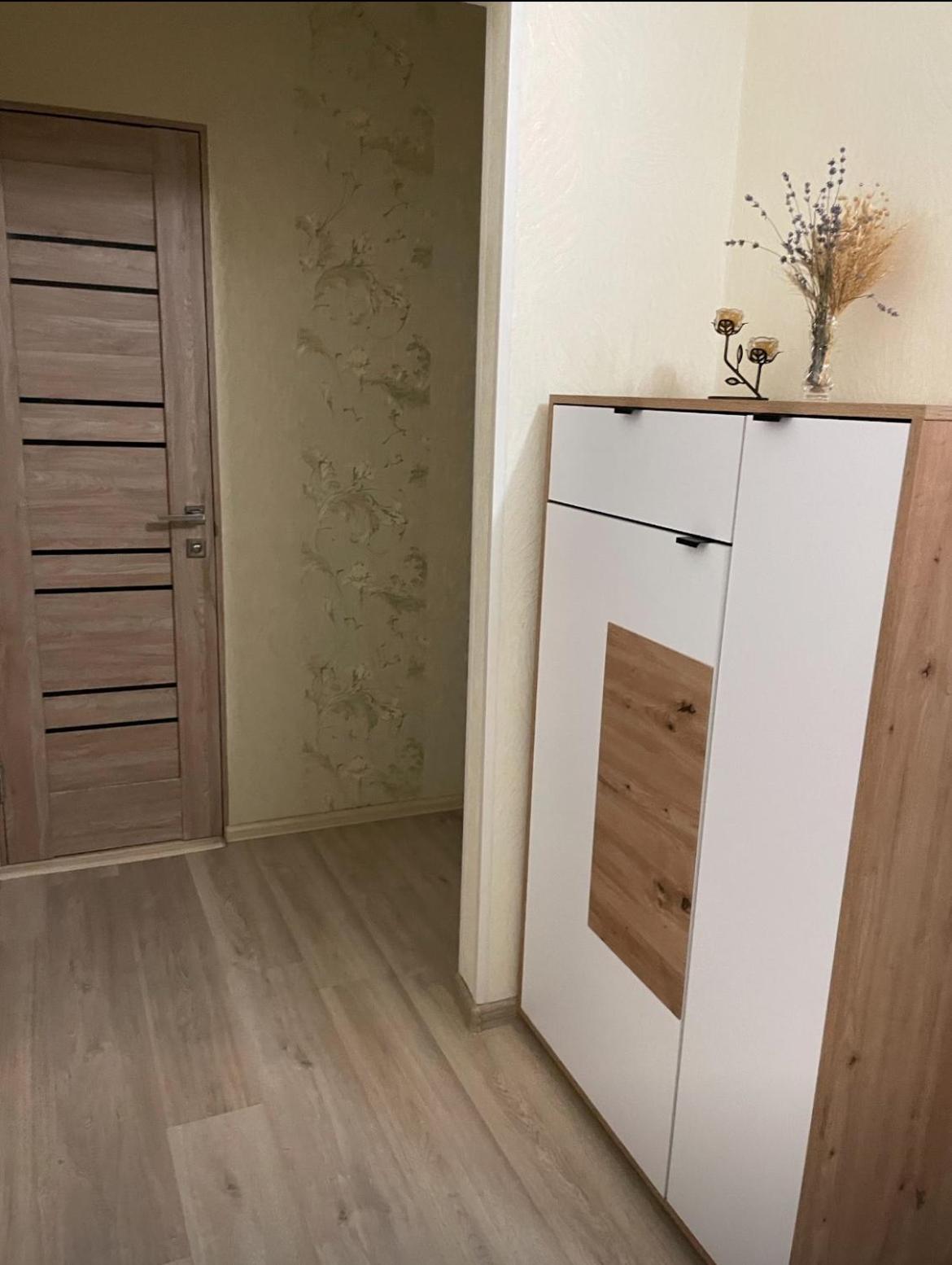 Автовокзал Apartment Rivne Bagian luar foto
