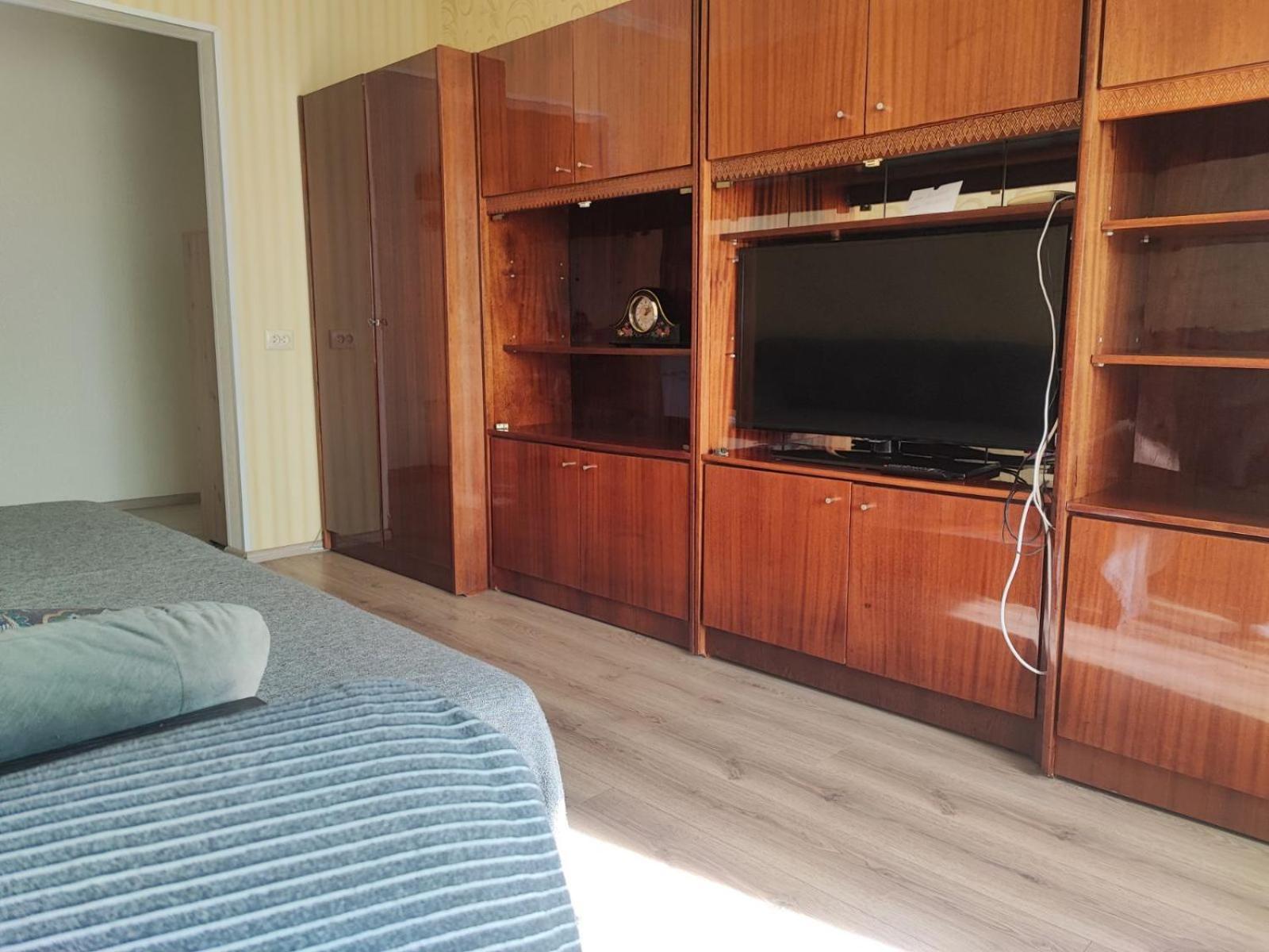Автовокзал Apartment Rivne Bagian luar foto